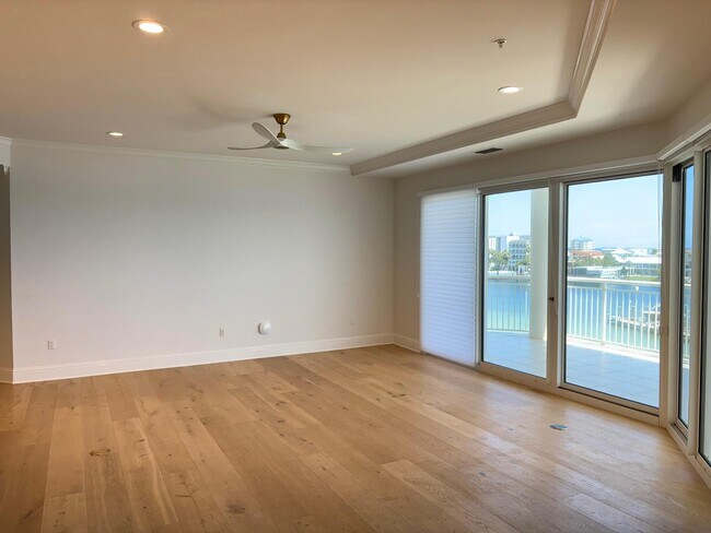 Building Photo - 662 Harbor Blvd