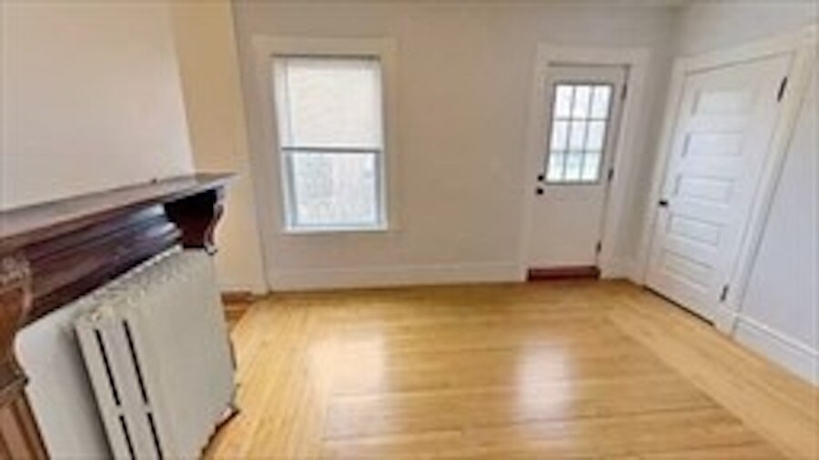 Building Photo - 42 Grampian Way