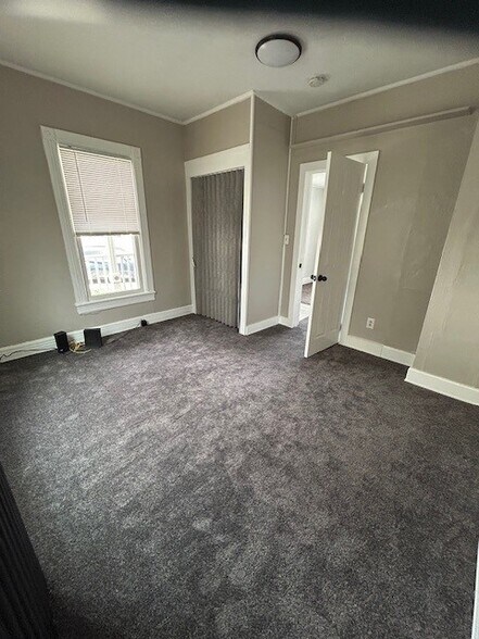 Front bedroom - 11 Pine St