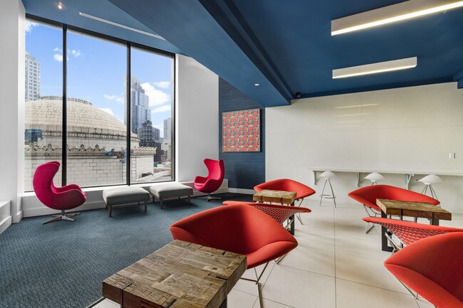 Building Photo - 70 Fleet Street