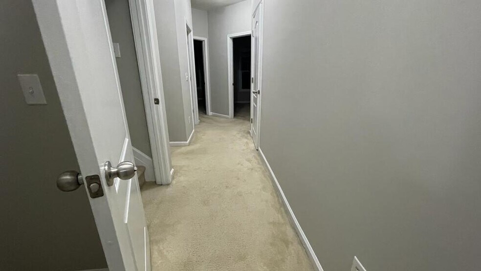 Lobby - 1022 Firethorne Pass