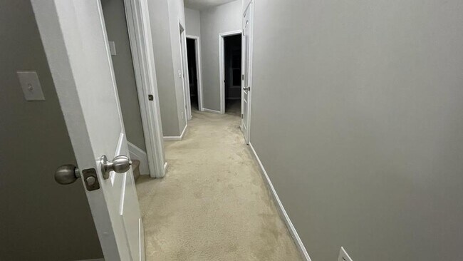 Lobby - 1022 Firethorne Pass