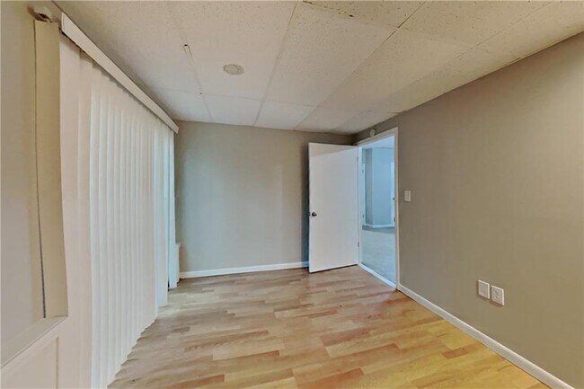 Building Photo - 4094 Maxanne Dr NW