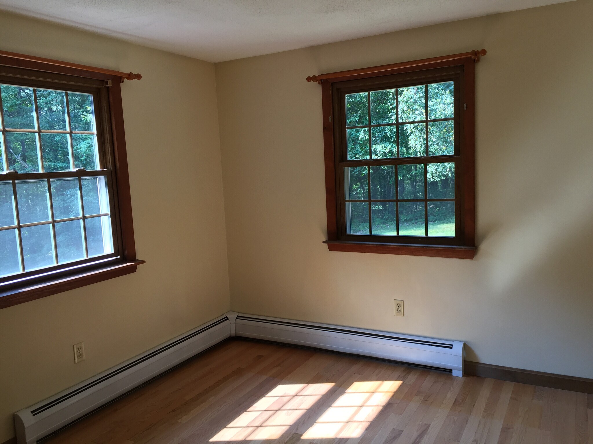 Building Photo - 45 Meetinghouse Rd