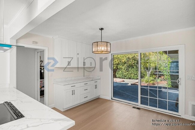 Building Photo - 14927 Jerries Dr