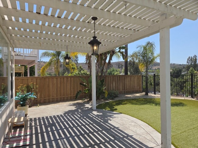 Building Photo - Gorgeous Upgraded Sabre Springs Home