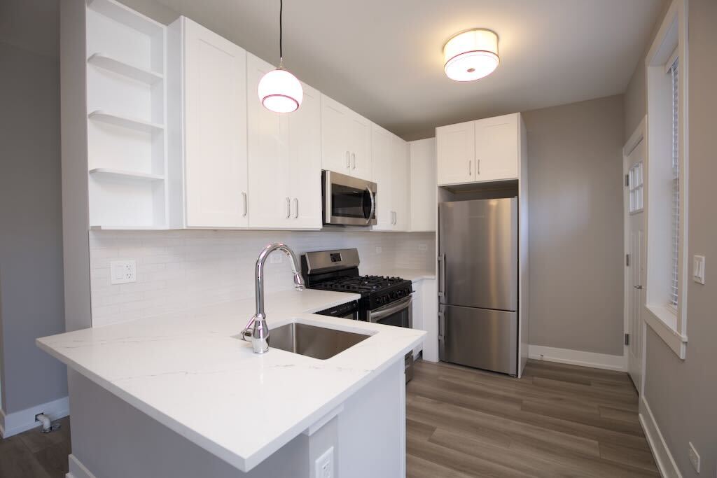 Building Photo - 3934 N Janssen Ave