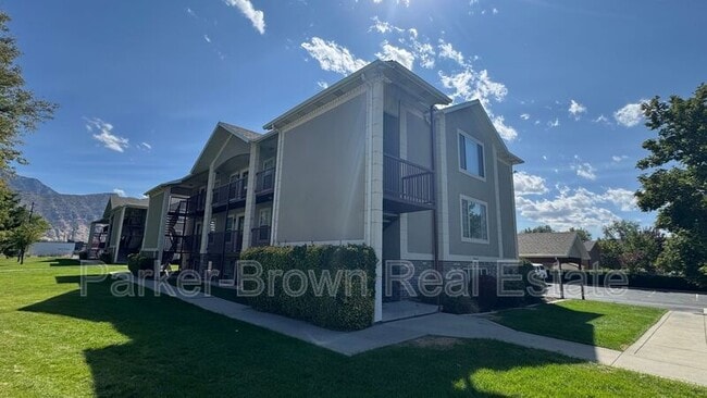 Primary Photo - 1060 S Orem Blvd