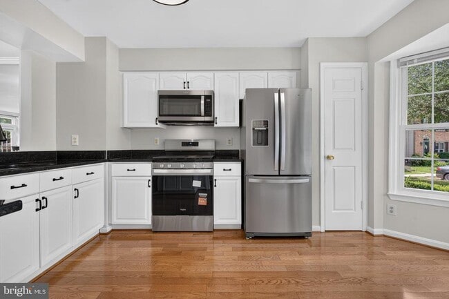 Building Photo - 7259 Worsley Way