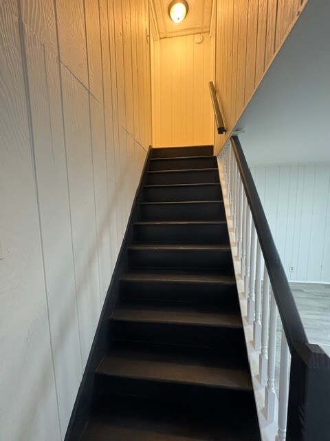 Building Photo - 145 Buttonwood St