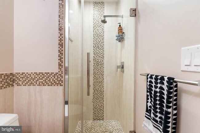 Building Photo - 1333 N 7th St