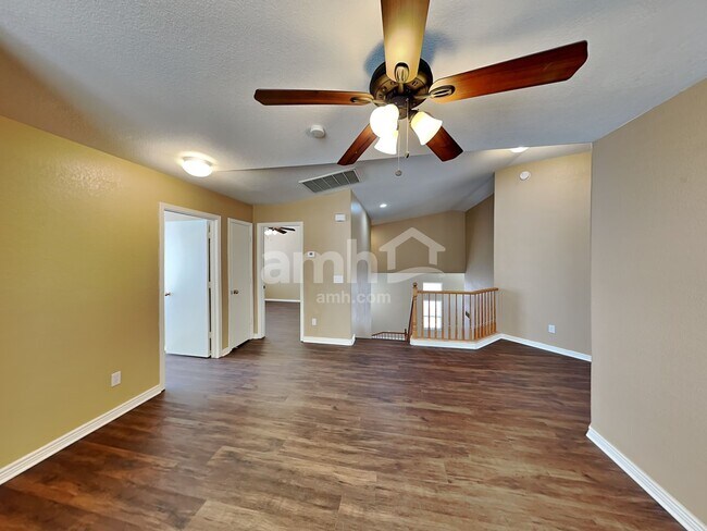 Building Photo - 9318 E Fairfield St