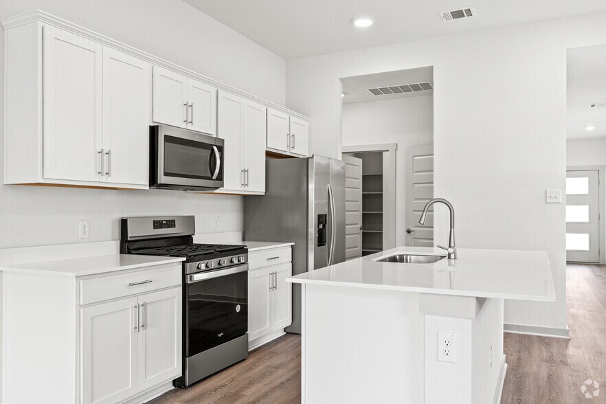 3BR, 2BA - 1,489SF - Kitchen - Millbrook Commons