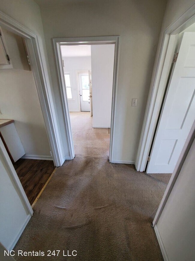 Building Photo - 2 br, 1 bath House - 2313 Maple St