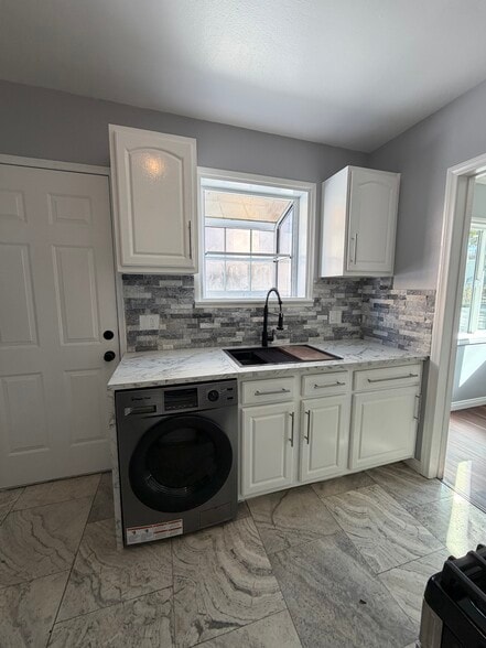 Building Photo - 2519 190th St