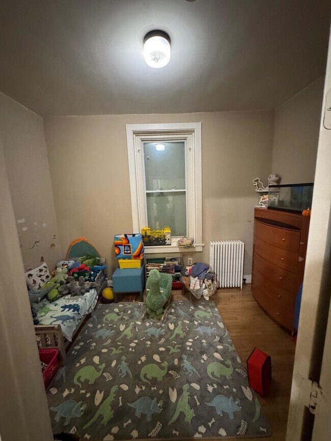 Building Photo - 2344 S 58th Ave