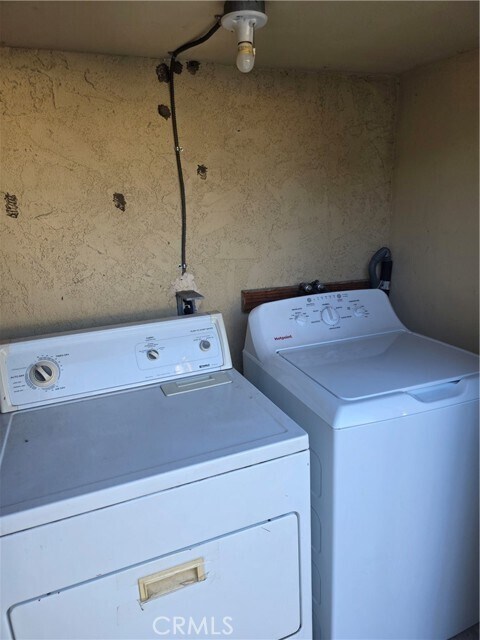 Building Photo - 4220 Duquesne Ave