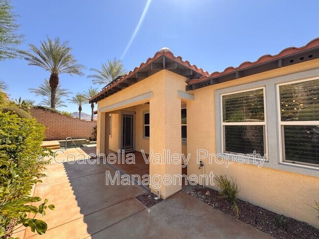 Building Photo - 138 Shoreline Dr