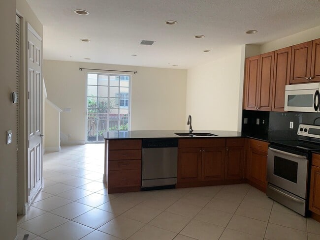 Building Photo - 141 Morning Dew Cir