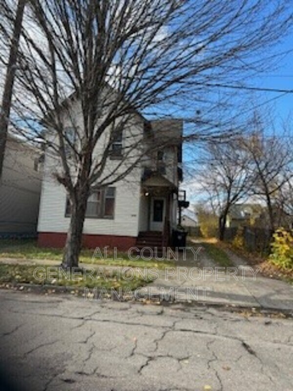 Primary Photo - 3192 W 54th St