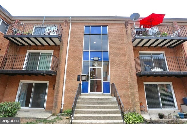 Building Photo - 3404 25th St S