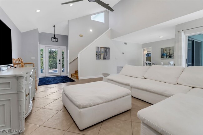 Primary Photo - 1145 Jardin Dr