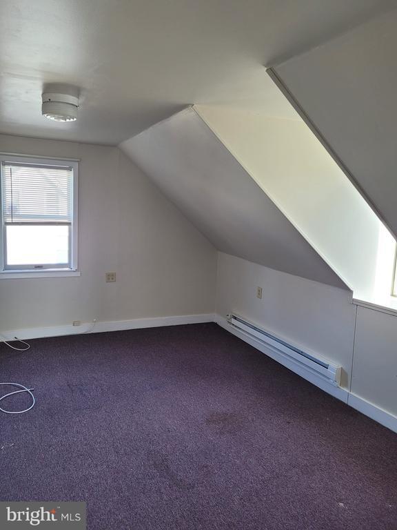 Building Photo - 308 Ash St