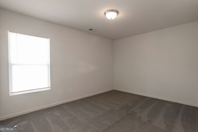 Building Photo - 3220 Tackett Rd