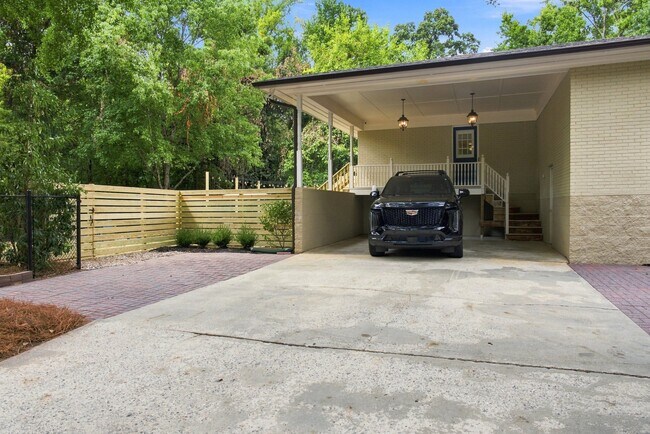 Building Photo - 3901 Quail Hollow Dr
