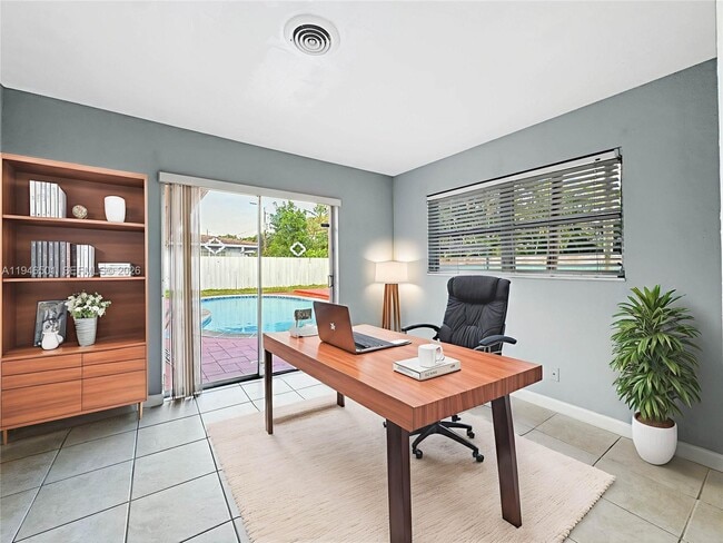 Building Photo - 6210 NE 21st Rd