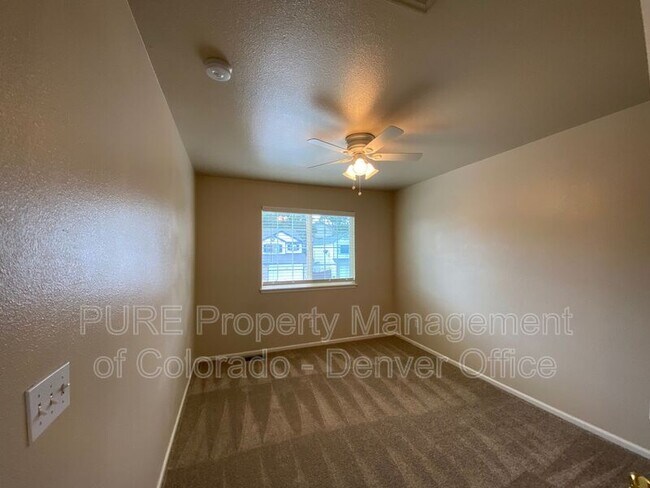 Building Photo - 2573 Cove Creek Ct