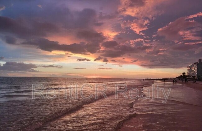 Building Photo - 505 67th Ave