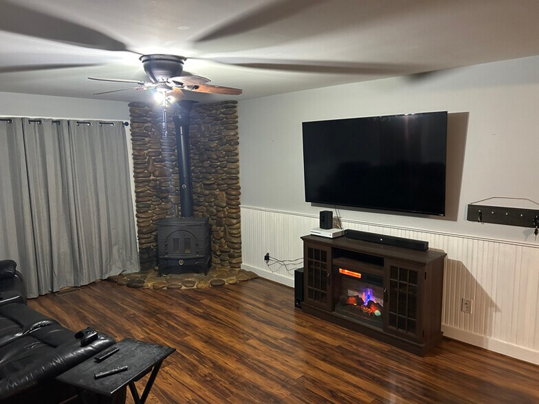 Building Photo - 645 Millbridge Rd