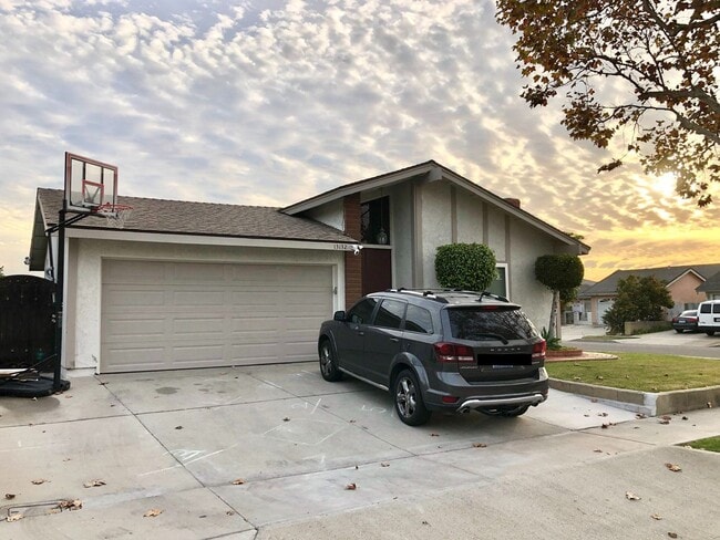 Building Photo - Lovely Cerritos Single Family Home!  ABC U...