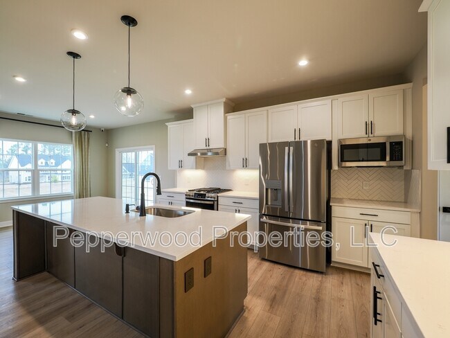 Building Photo - 7204 Red Cedar Trl