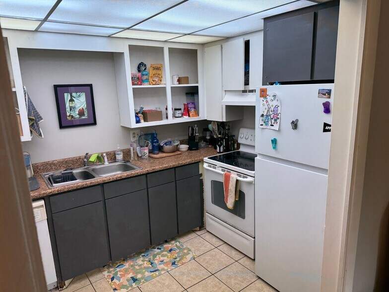 Building Photo - 417 Grand Blvd