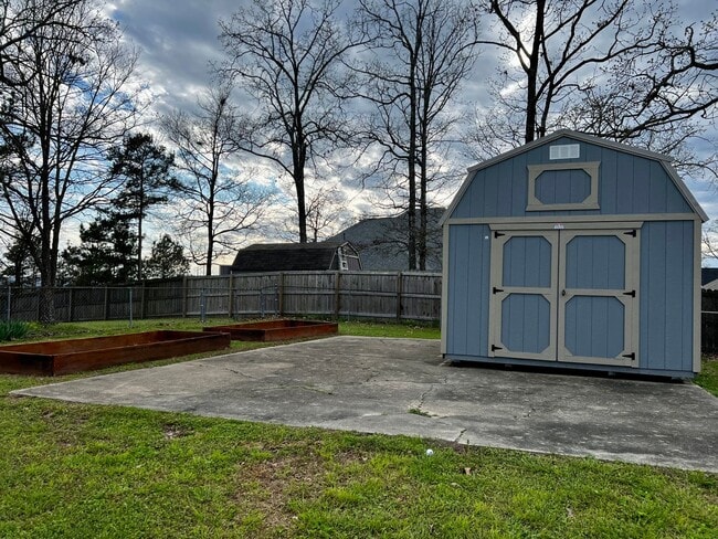 Building Photo - 895 Marion Anderson Rd