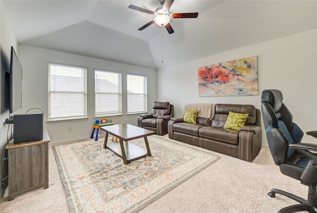 Building Photo - 13026 Sheildaig St