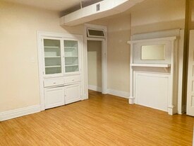 Building Photo - 1630 Lowrie St