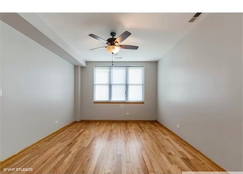 Building Photo - 3905 W Van Buren St