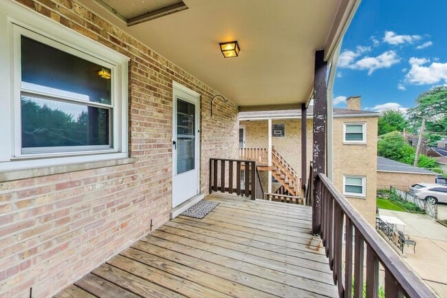 Building Photo - 4257 Oakton St