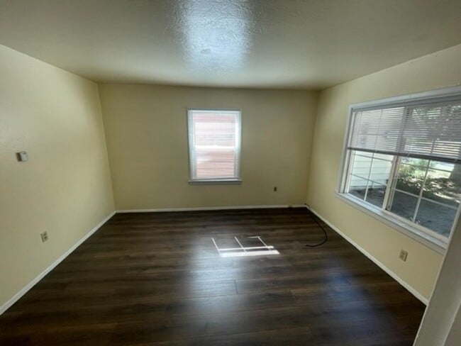 Building Photo - 1129 Martin Ave