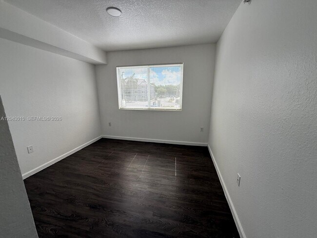 Building Photo - 15470 SW 284th St