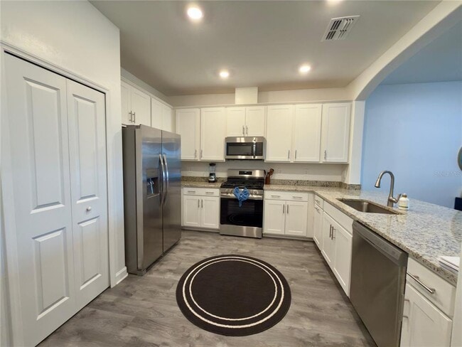 Building Photo - 5523 Sapphire Stone Cv