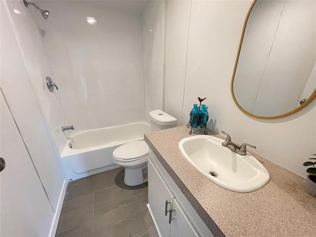 Building Photo - 9066 Diamond Avenue