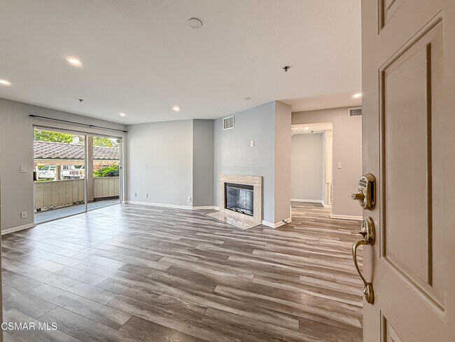 Building Photo - 5744 Oak Bend Ln