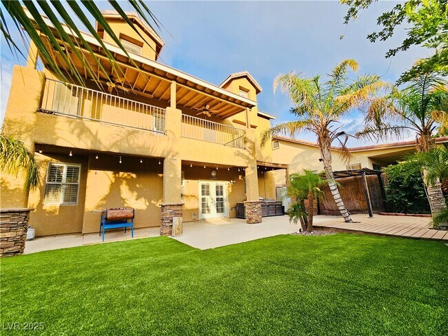 Building Photo - 777 Valley Rise Dr