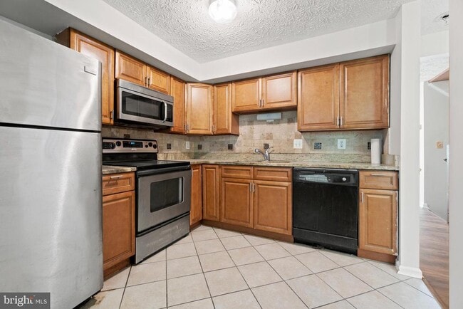 Building Photo - 3618 Wharf Ln