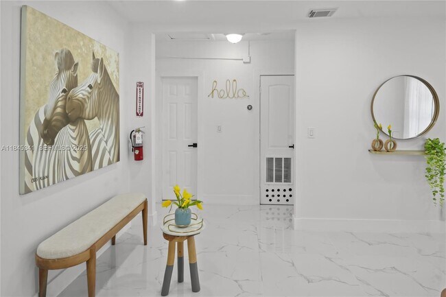 Building Photo - 1310 SW 76th Ave