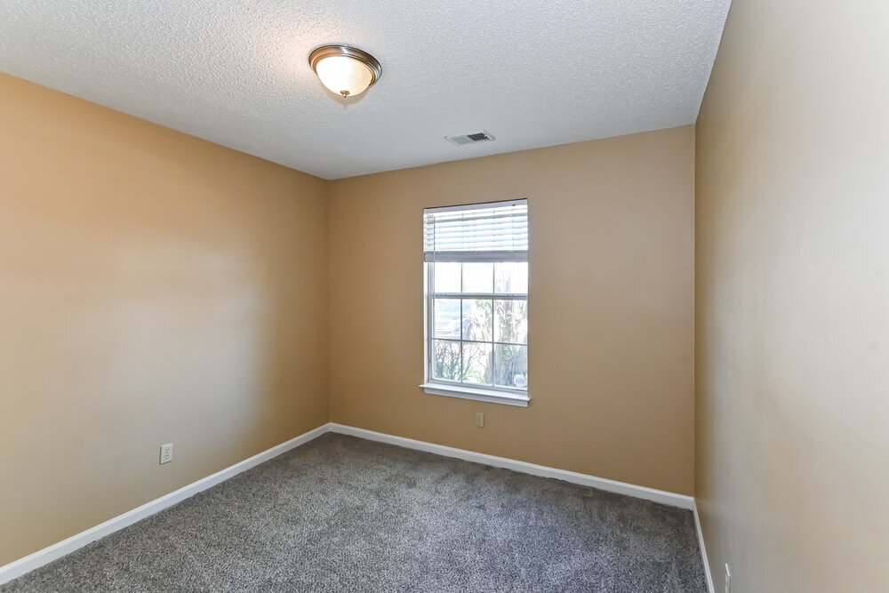 Building Photo - 994 Painted Desert Ln